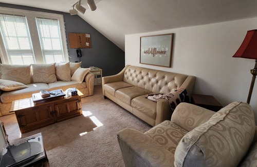 Woodstock Apartment | Lovely 1-bedroom apartment with AC in charming Woodstock