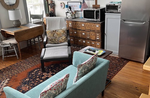 Chestertown Apartment | Lovely 2 bedroom and loft apartment with AC, WiFi overlooking the Chester River