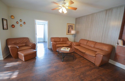 Kutzky Park Apartment | Lovely 2 bedroom apartment near St Mary's Hospital