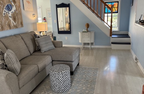 Beach Haven Park House | Lovely 3 bedroom 2.5 bath Beach Cottage Close To Bay And Beach