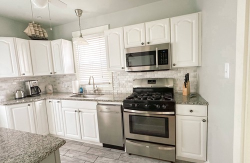 Ventnor City House | Lovely 4bed, 2ba, 3 blocks to the beach!