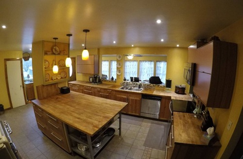 Stone Tavern House | Lovely Farmhouse-Queen Mary Guest House by the Vineyards- in East Windsor, NJ