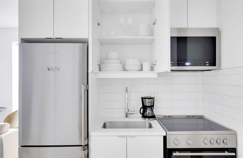 Little Italy Apartment | Lovely Little Italy 1BR w/W/D, walk to SoHo, by Blueground