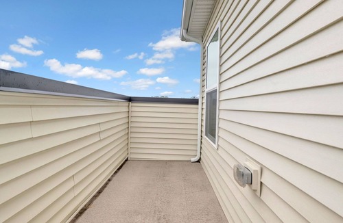 Glenarden House | Lovely, newly-built, 4-bedroom townhome & 2-car garage in Lanham