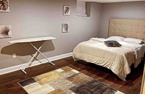 Forest Park Apartment | LOVELY ONE BEDROOM at the HILTON GETAWAY
