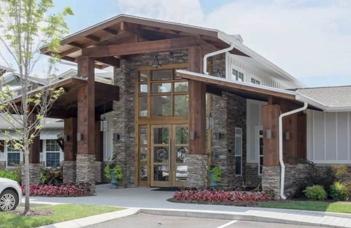 Murfreesboro Apartment | Lovely one bedroom apartment - w/ modern amenities.