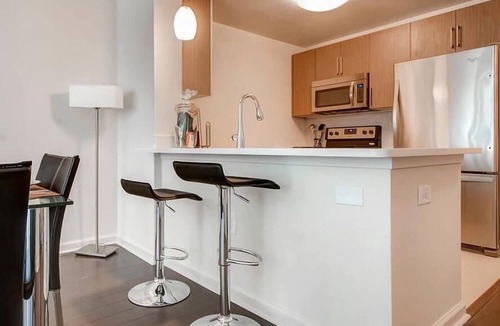 Hudson Exchange Apartment | Lower Manhattan Skyline Views | 1BR nr Waterfront | Jersey City