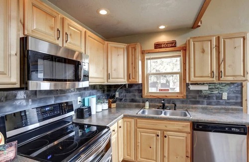 Keystone House | Lush Creekside Vacation Rental Haven near Mount Rushmore in South Dakota