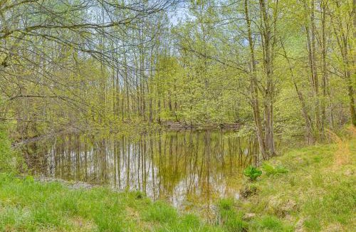 Woodbine House | Lush & Secluded Family Getaway in Woodbine