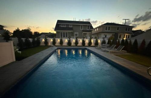 Point Pleasant Beach House | Lux Home - 6Bed/4Bath, Pool, Mins to Beach and DT