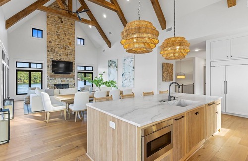 Dadeville House | Luxe Lake Martin Home Pool/Hot Tub Boat Dock