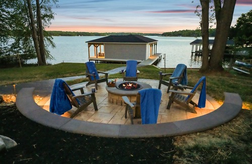 Bumpass House | LUXE Lakefront 5BR Suites w/Views, Beach, Dock,