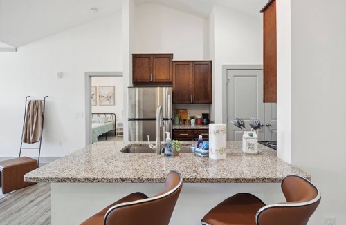 Farragut Apartment | Luxe Living in Knoxville! Overlook at Farragut| Pool| Parking