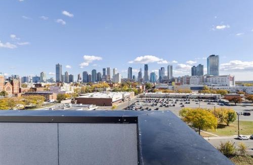 Historic Downtown Apartment | Luxe Loft 15 Min from NYC with City View & Gym
