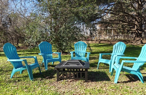 Denison House | Luxurious beds, remodeled, very clean, quiet neighborhood, big backyard & tree!