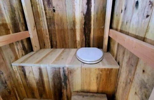 Hood RV Rental | Luxurious Mountain View Glamping Escape