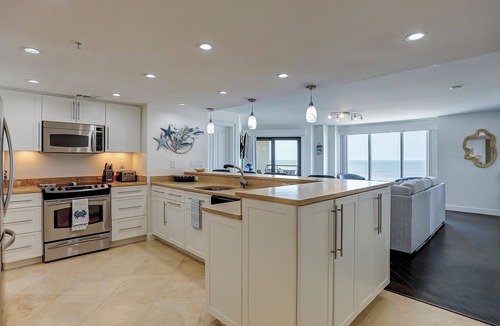 Palmetto Dunes Villa | Luxurious oceanfront villa with panoramic Views of the Atlantic!