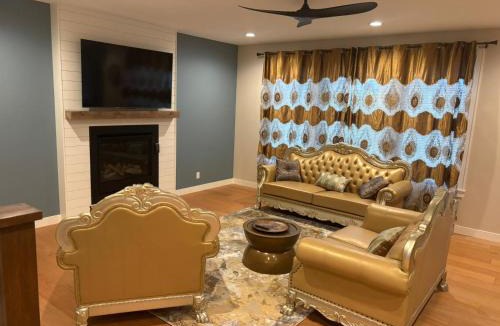 Rochester House | Luxurious Sweet Escape stunning custom Home