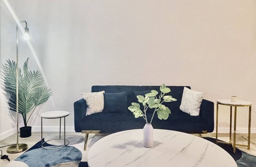 Downtown Baltimore Apartment | Luxury 1 BR 1 BA w/Pool, Gym & Parking