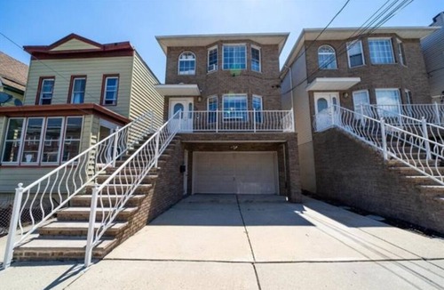Jersey City Apartment | LUXURY 3BR/2BA 5 BEDS APARTMENT NO CLEANING FEE