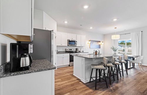 Wilmington House | Luxury 5BR/3BT+Game Room+ Office+ Near Beach
