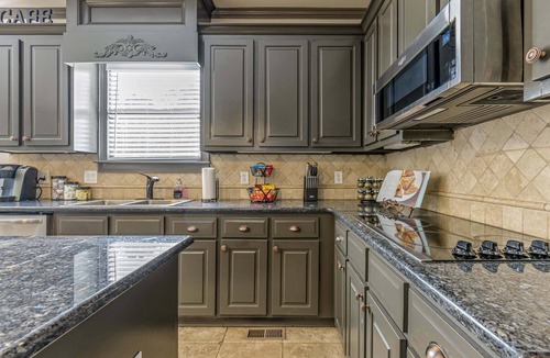 Cartersville House | Luxury 5BR Home Near LakePoint Sports