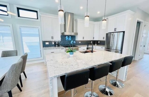 Country Club Estates House | Luxury Beach Home w/Private Pool – Steps from Ocean & Downtown Rehoboth!
