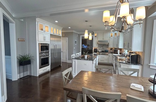 Long Branch House | Luxury Coastal Retreat ✨ 5 min to Beach,Sleeps 10,BBQ + Patio