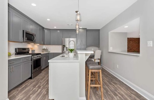 Downtown House | Luxury Condo In Downtown Frederick