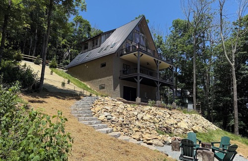 Seven Devils House | Luxury dream family getaway!New Build-Mountain views-Spacious-Game room galore