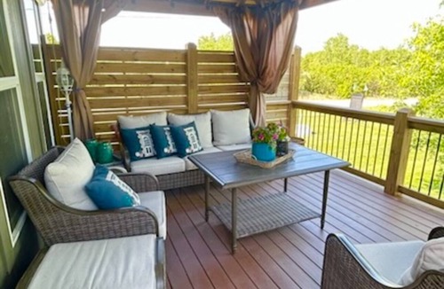 Waldron House | Luxury Golf Course Chalet Near World Cup Matches Airport and Legends, Sleeps 6+