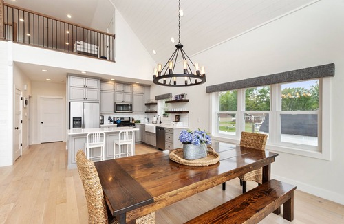 Delavan Lake House | Luxury Lakefront Home