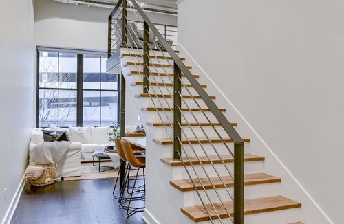 Downtown Lincoln Condo | Luxury Loft DTown LNK, UNL, Pinnacle Arena, Memorial Stadium, Post Lofts #206