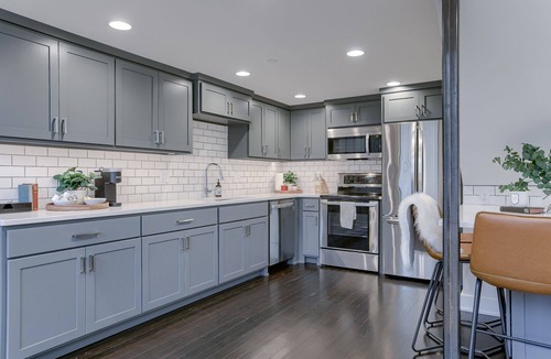 Downtown Lincoln Condo | Luxury Loft DTown LNK, UNL, Pinnacle Arena, Memorial Stadium, Post Lofts #206