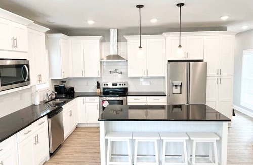 Augusta House | Luxury Medical District Home, EV Charger, Gated #3