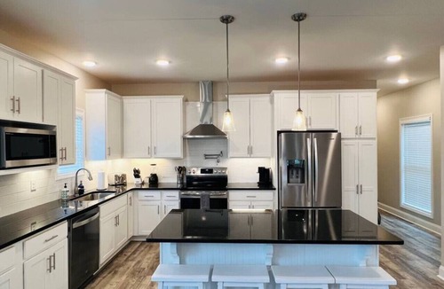 Augusta House | Luxury Medical District Home, EV Charger, Gated #6