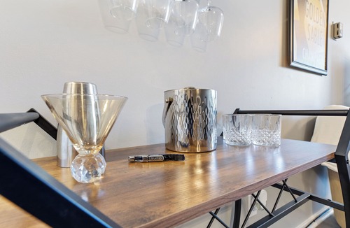 Midtown Crossing Condo | Luxury Mid-century Condo, Cozy & Fully Remodeled. Stocked with Many Extras!