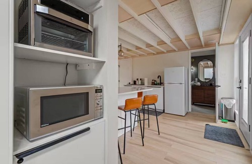 Mountain Pine Cabin | Luxury Modern Cabin Scenic 5 Acre Hilltop Retreat