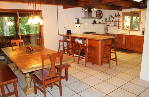 Deep Gap Cabin | Luxury Powder Horn Mountain Cabin w/Hot Tub + Full Resort & Pool Access!