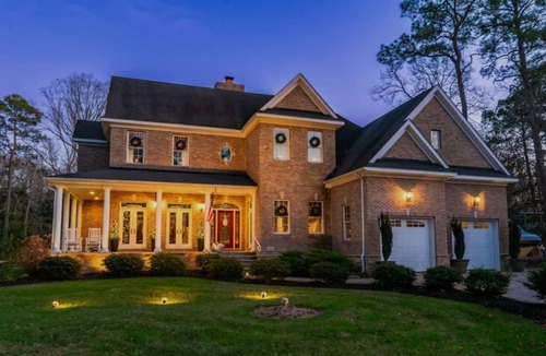 Berlin House | Luxury Side by Side Homes! Sleeps 18. 1.5Mi. From Assateague and 3 Golf Courses!