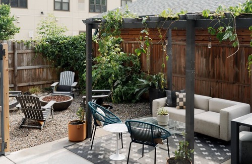 Summit - University House | Luxury Spacious Triplex in Saint Paul, Posh Cathedral Hill