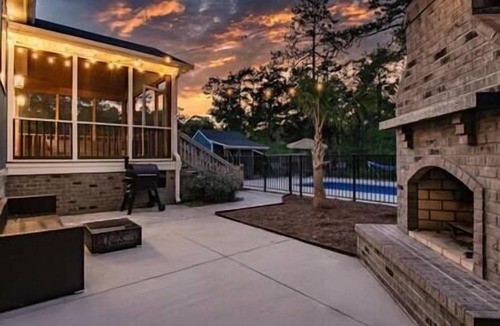 Hampstead House | Luxury Stay Near Beach & Wilmington - Private Pool, Hot Tub & Secret Room!