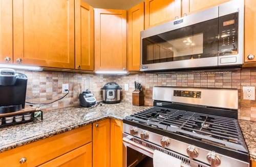 Ocean Grove Apartment | Luxury Waterfront Apartment Available for Immediate Winter Rental