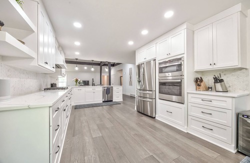 Overland Park House | Luxury World Cup Executive Oasis: Walking to England Headquarters