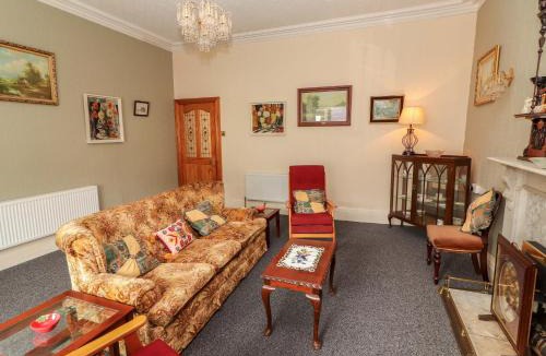 Kilrush House | Macmathuna