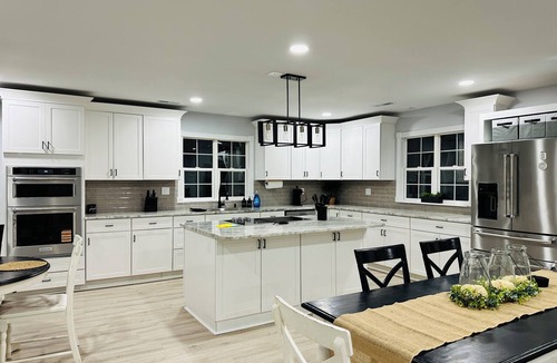 Conway House | Magnolias & Moonlight - 7 min from Downtown Conway