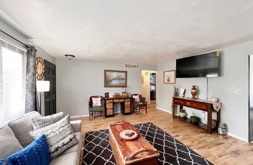 Peoria House | Maison Serene of Peace 02 - gorgeous, charming, quiet, clean and adorable