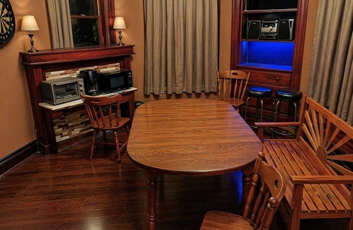 Pittsburgh House | make this home your draft fan zone