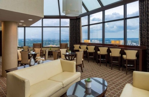 Alexandria West Hotel | Make Your Trip More Enjoyable! 2 Relaxing Units, Pool, Parking, Pets Allowed!