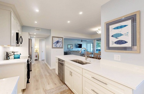 Palmetto Dunes Villa | Many Updates in this Large Four Bedroom Villa with Golf Views!